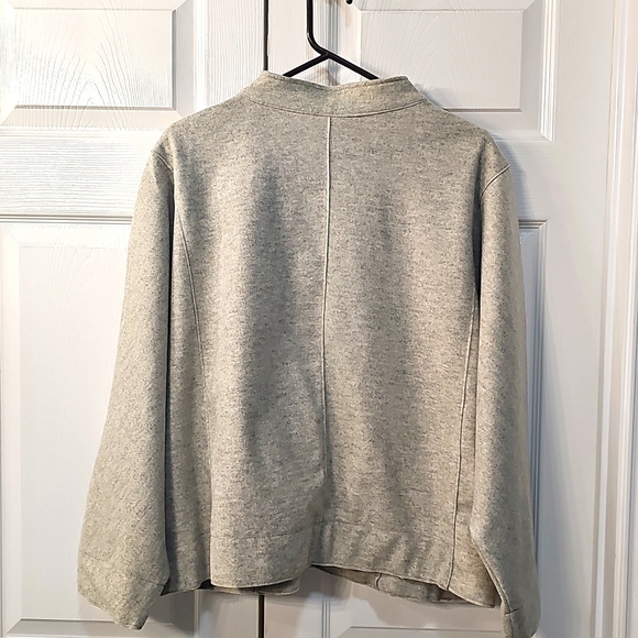 NWT Max Studio Brushed Knit Bomber Jacket Button Closure Heather Oatmeal 1X - Picture 6 of 16
